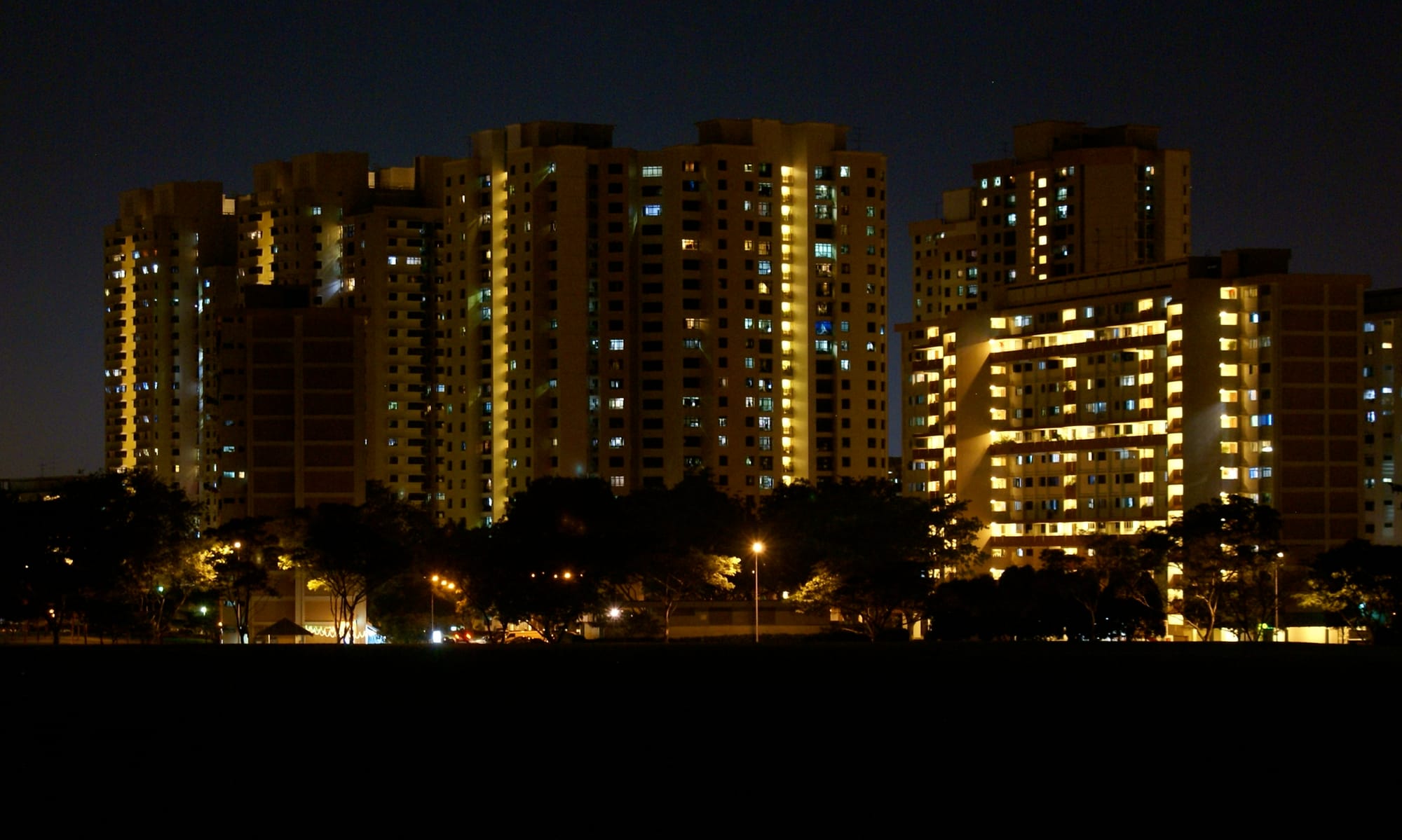 Singapore is reviewing HDB’s singles age — but 35 still applies