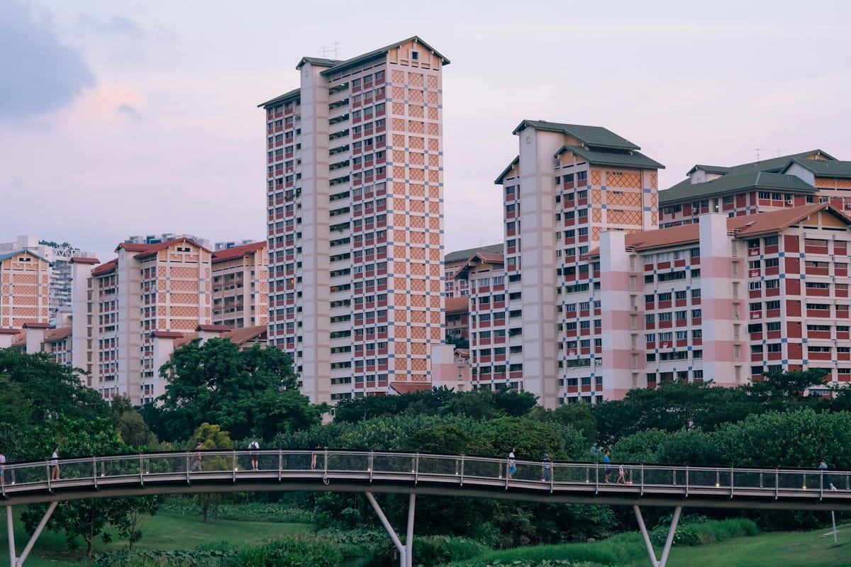 Five-room flat at Henderson Road sold for $1.728 mil, setting new HDB resale record Post feature image