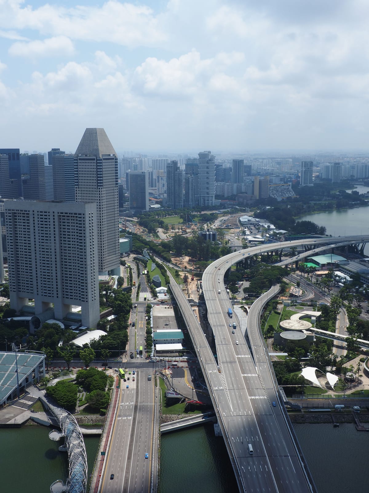 What’s moving the market: Singapore's biggest property deals and hottest searches (April 17) Post feature image
