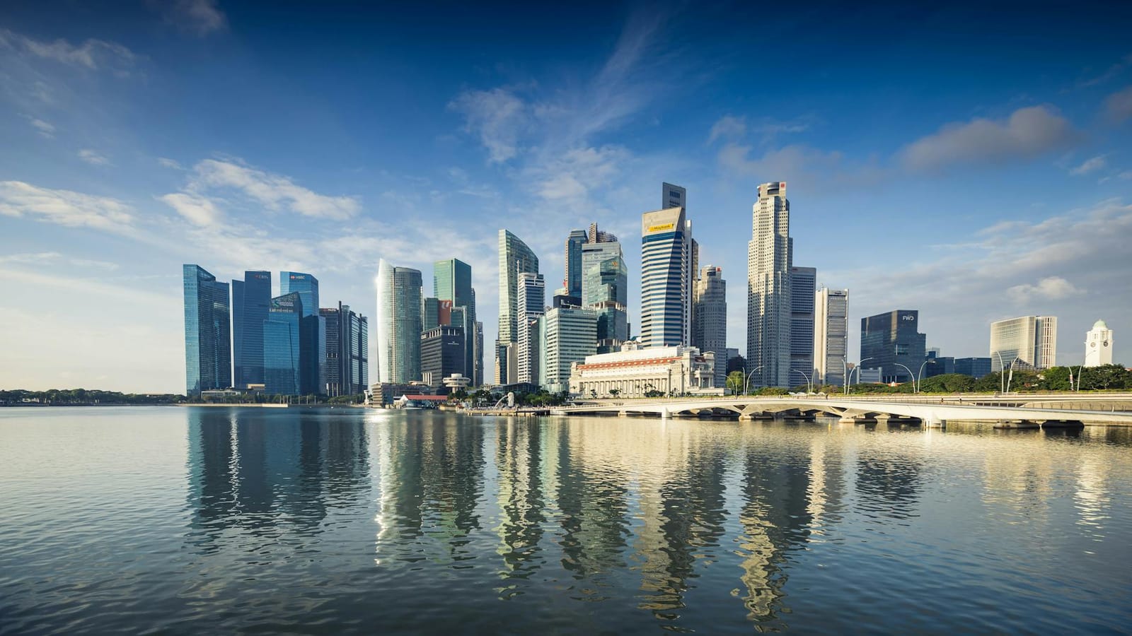 Bursa Malaysia and SET Attract Retail Investors Despite Ringgit Volatility Post feature image