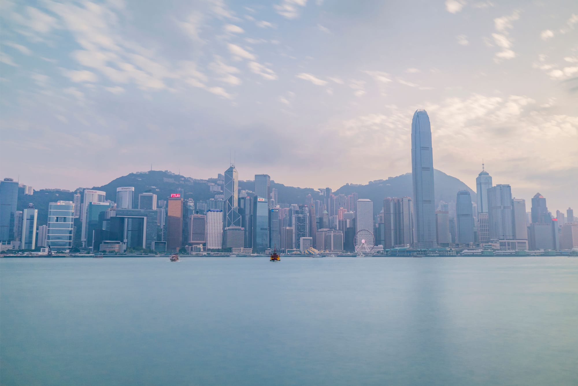 DBS Buying Hong Kong Office Floors From Shimao Founder Hui Wing Mau for $334M Post image