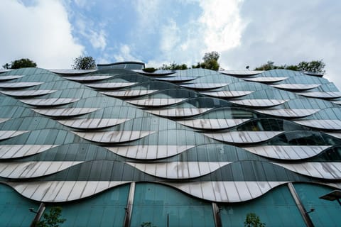CDL Singapore Home Sales Drop 68% in Q1 2025 Amid APAC Market Shifts