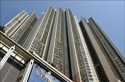 Hong Kong Home Prices Snap 13-Month Rally in July