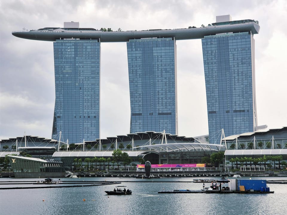 Commercial and industrial sectors drove the investments in Q4.