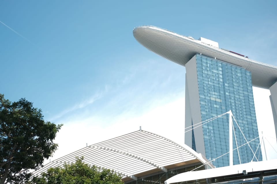 Singapore Domestic Supply Prices Fall 1.9% as Petroleum