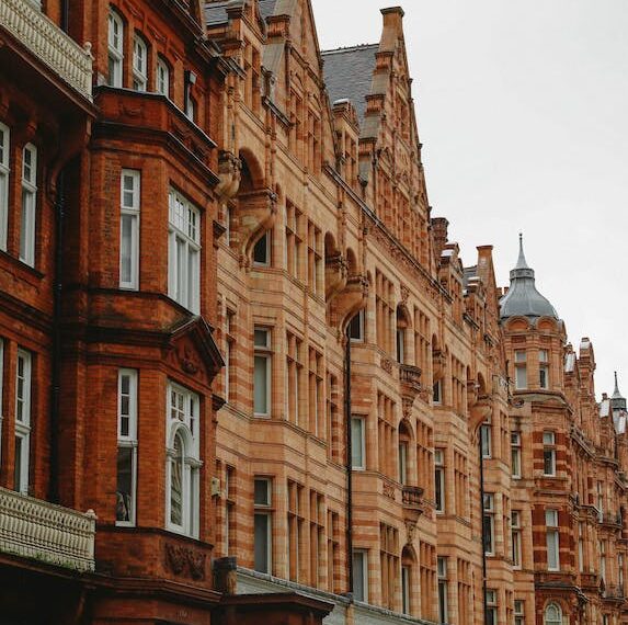 London property prices would have dropped by almost £50,000.