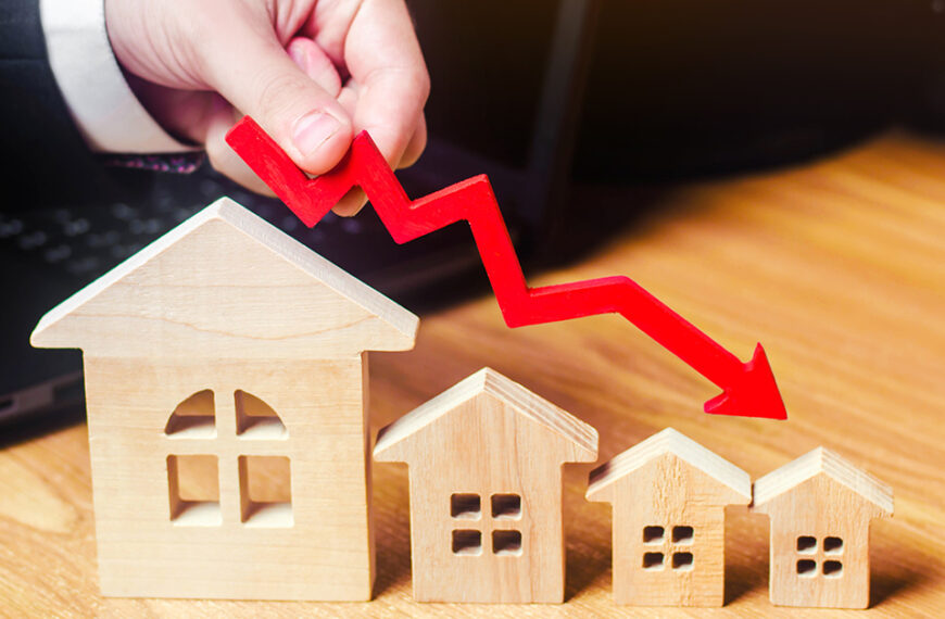 The Australian Real Estate Market Declines Resulting To The Rise Of Domestic Rates