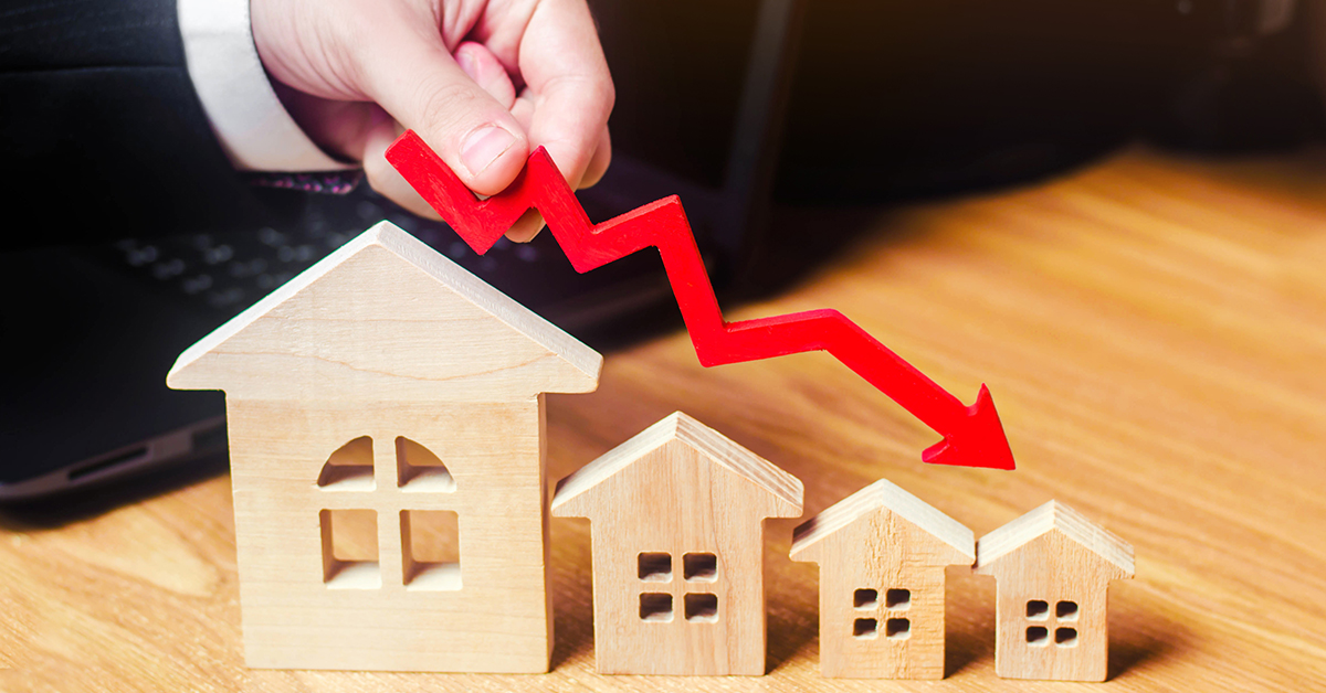 The Australian Real Estate Market Declines Resulting To The Rise Of Domestic Rates
