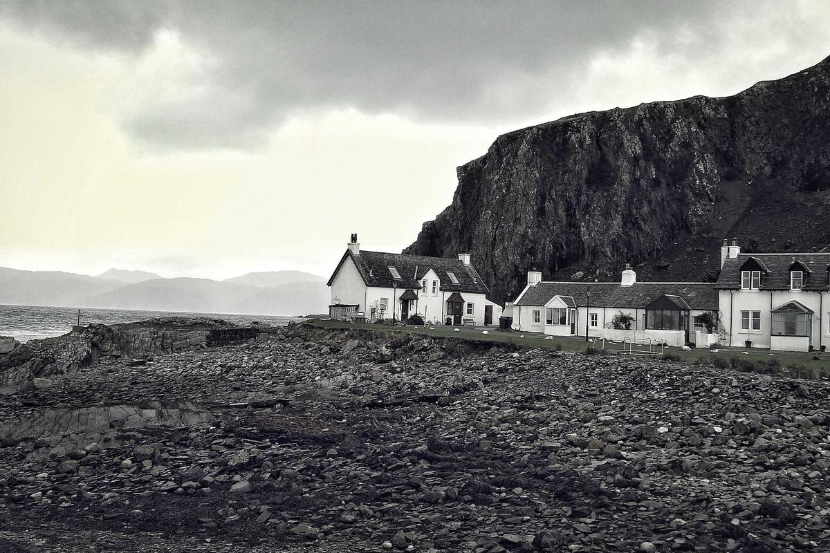 Sydney’s Most Vulnerable Property Investors as Interest Rates Soar