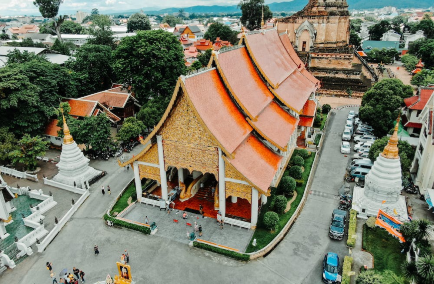 A Comprehensive Guide to Investing in Thailand for Expatriates